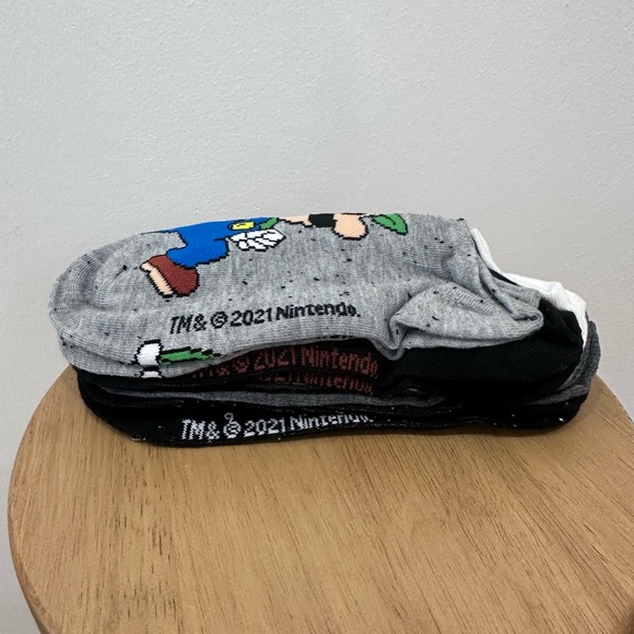 NWT Super Mario Ankle Socks 5 Pairs Mario, Yoshi, Bowser etc (L)Shoe Size 4-10 - Picture 4 of 12